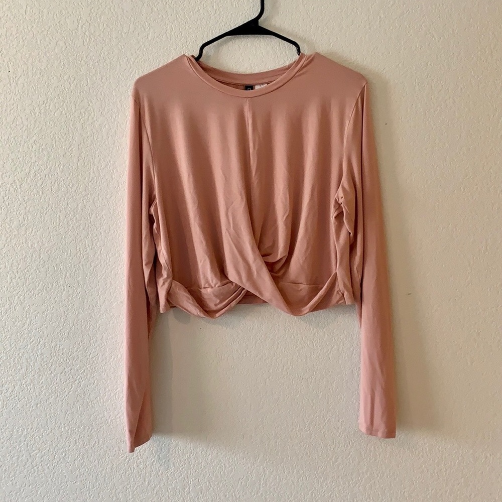 Front-twist Long Sleeve Cropped Shirt